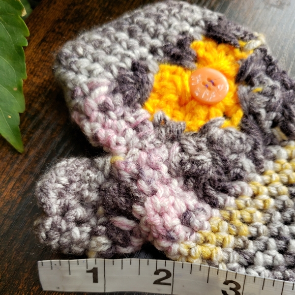 NWT* Handmade Fingerless gloves💜 super soft acrylic yarn, MarpleMade Designs, - Picture 9 of 9